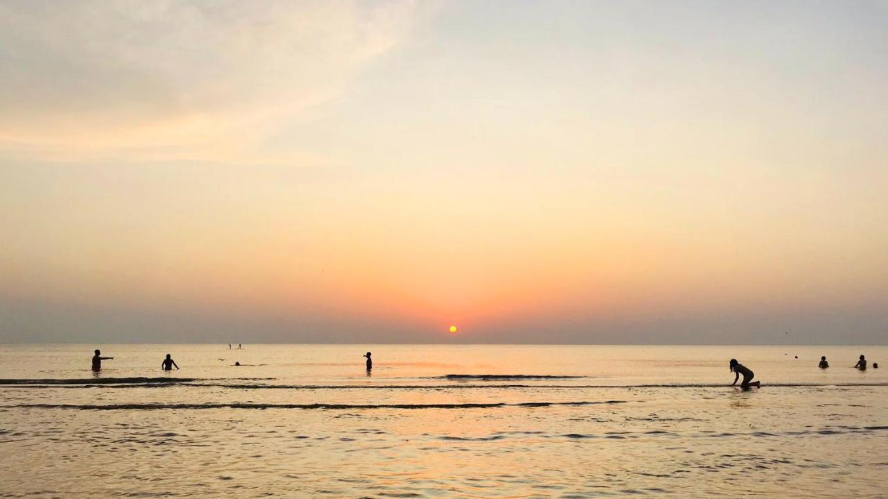 Beach House For You - Luxe Verblijf, 5 Min Van Het Strand カトウェイク・アーン・ゼー エクステリア 写真